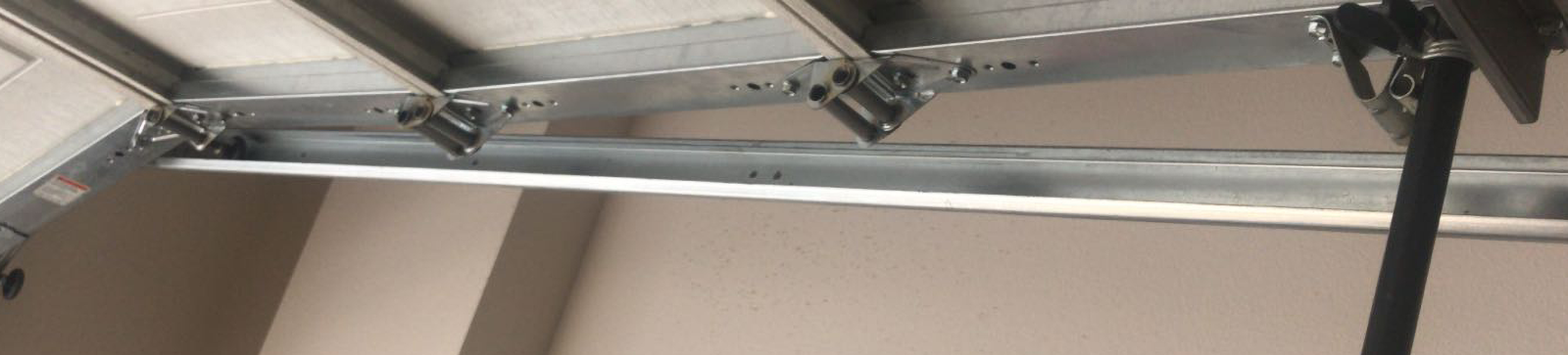 Premium Insulated Garage Door – Seattle