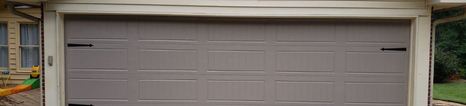 Repaired garage door with new springs near Everett.